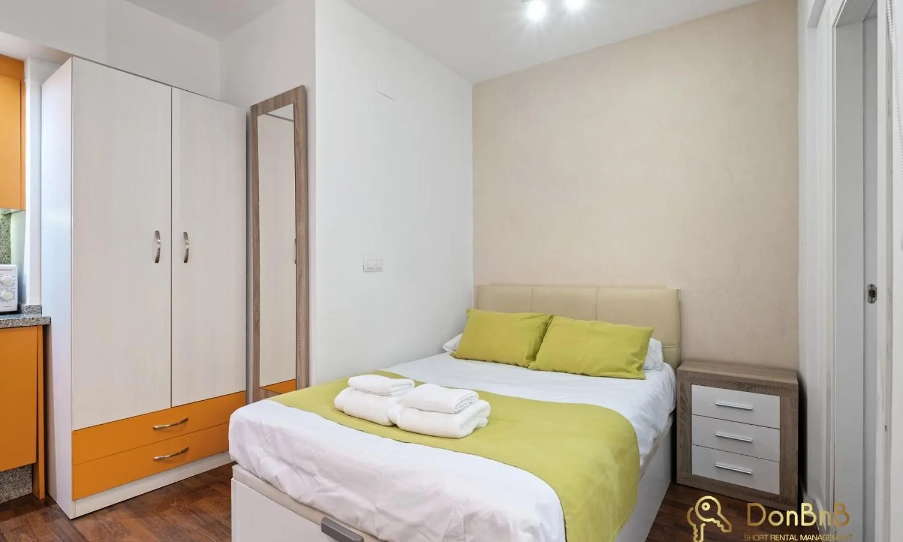 Apartment Furnished Studio In Malaga