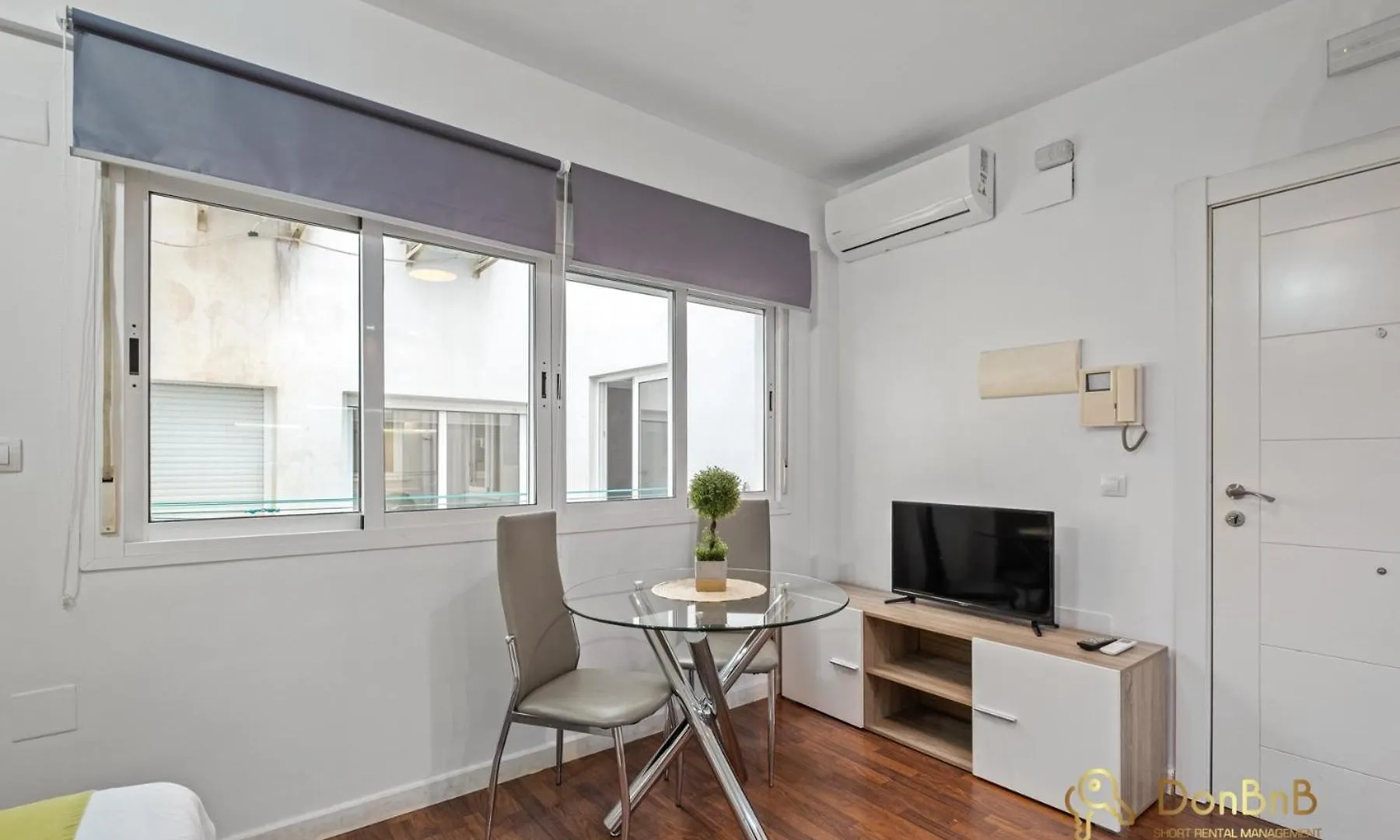Furnished Studio In Málaga Lejlighed